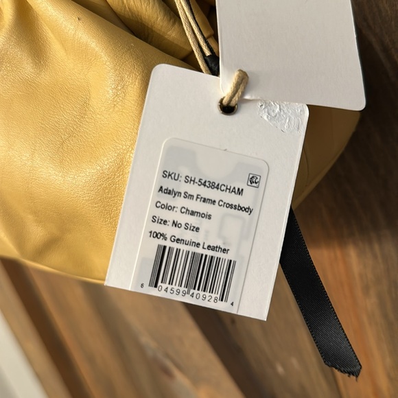 HOBO Adalyn Crossbody - Picture 8 of 13